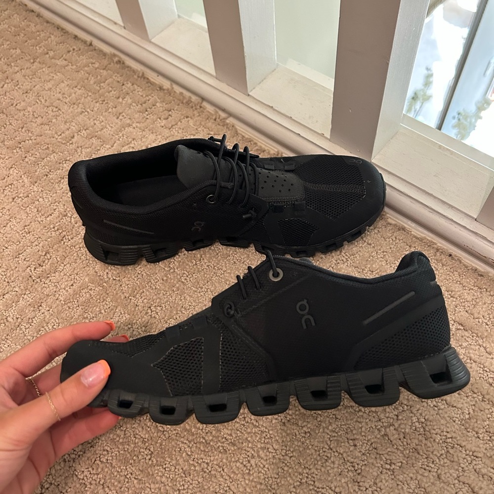Black OnClouds